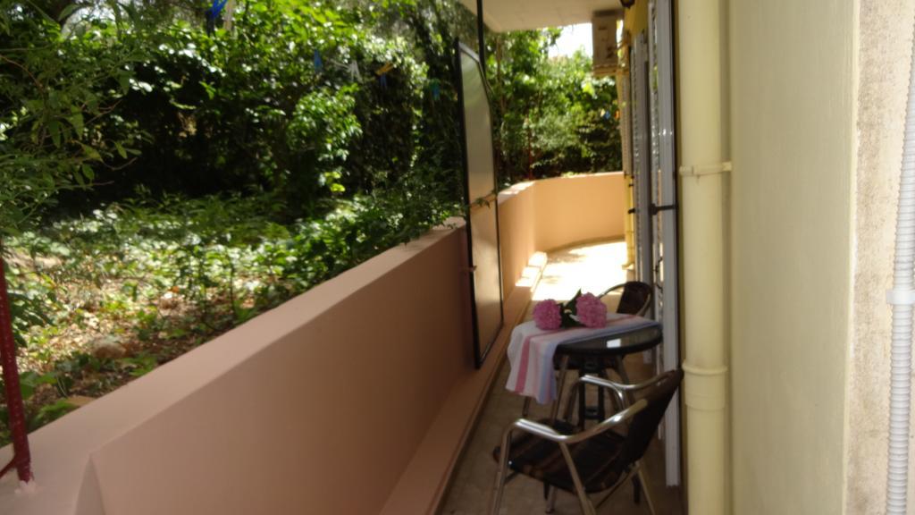 Pansion Filoxenia Apartments & Studios Tsoukalades Exterior photo