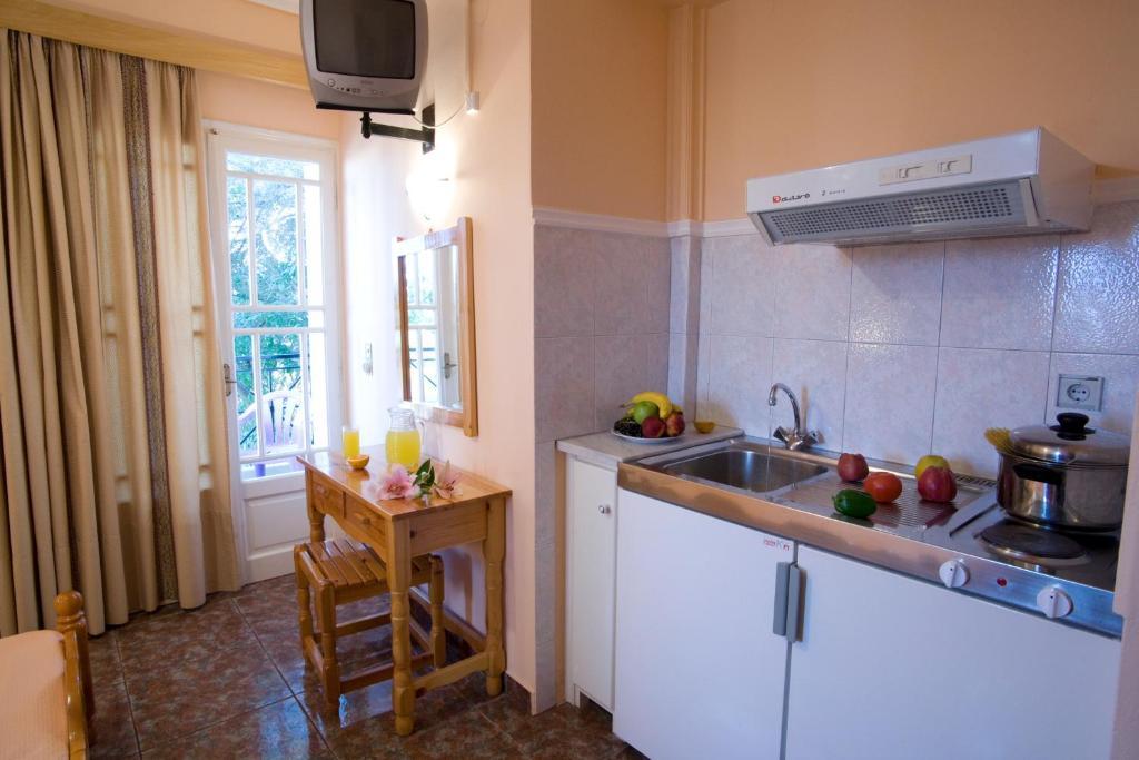 Pansion Filoxenia Apartments & Studios Tsoukalades Room photo