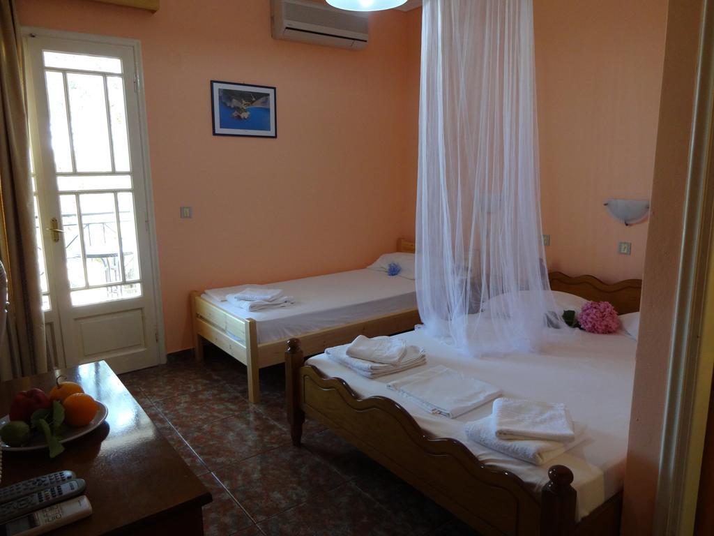 Pansion Filoxenia Apartments & Studios Tsoukalades Room photo