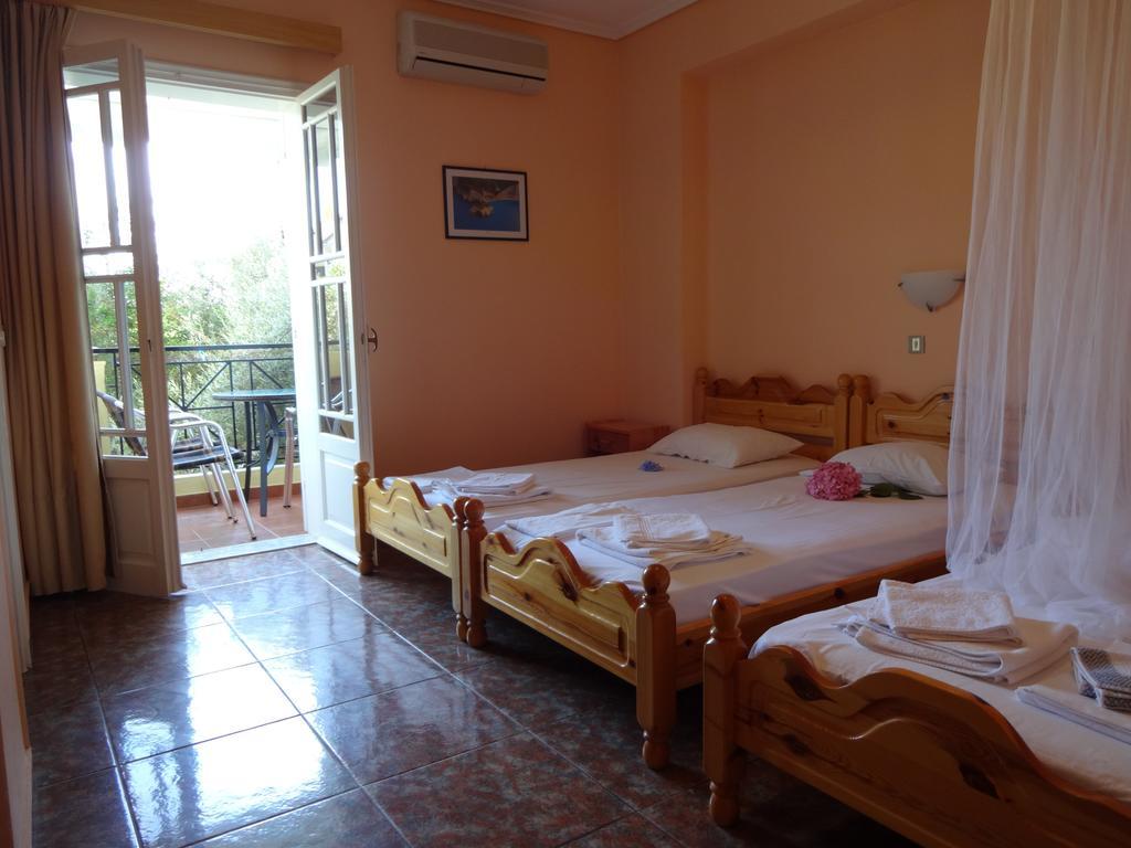 Pansion Filoxenia Apartments & Studios Tsoukalades Room photo